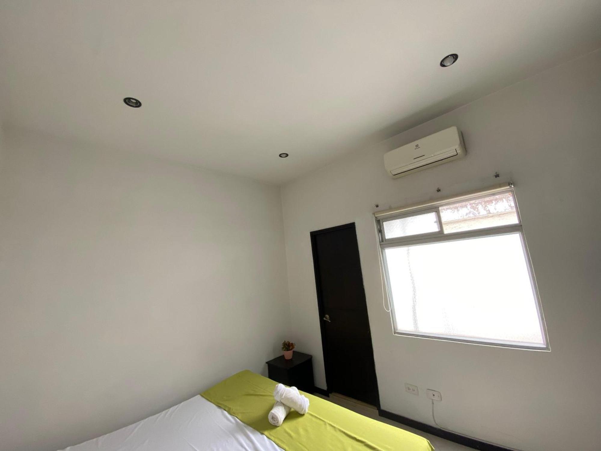 Apartaestudios Laureles Medellín Eksteriør bilde